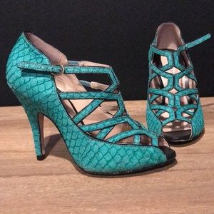 REISS Aubrey turquoise heels